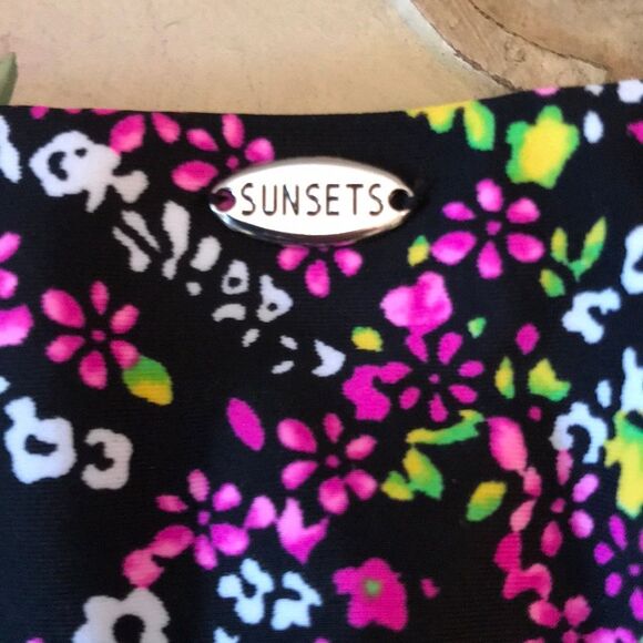 Sunsets Seamless High Waisted Hi Cut Ditsy Floral Bikini Bottoms Sz S NWT - Picture 3 of 9